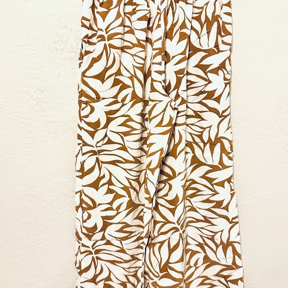 Tahari Brown and White Leaf Print Wide-Leg Pants XS EUC - Picture 2 of 4